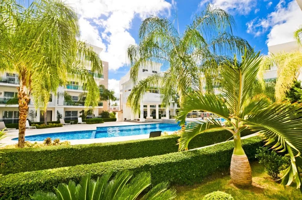 Lush tropical grounds at a long-stay community in Punta Cana